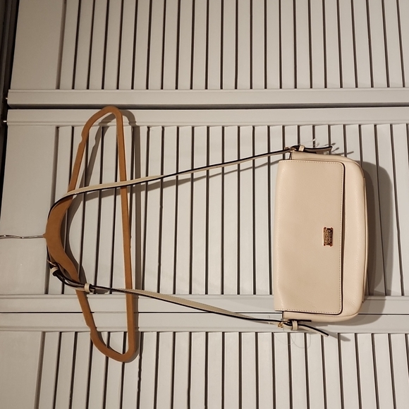 FRANCES VALENTINE baguette purse. - Picture 5 of 7